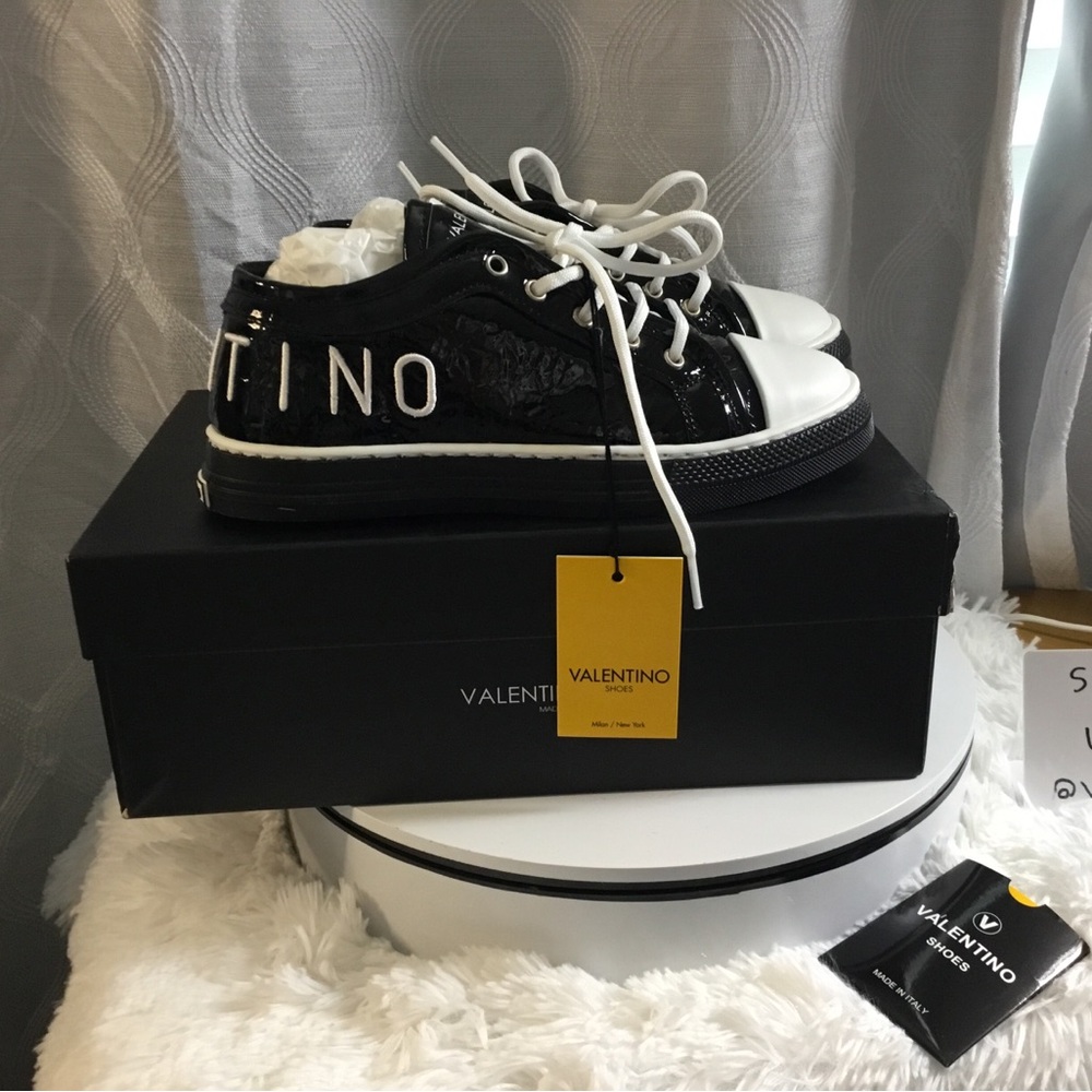 Valentino Black Patent and White Toe Cap Low-Top Sneakers - Picture 4 of 11